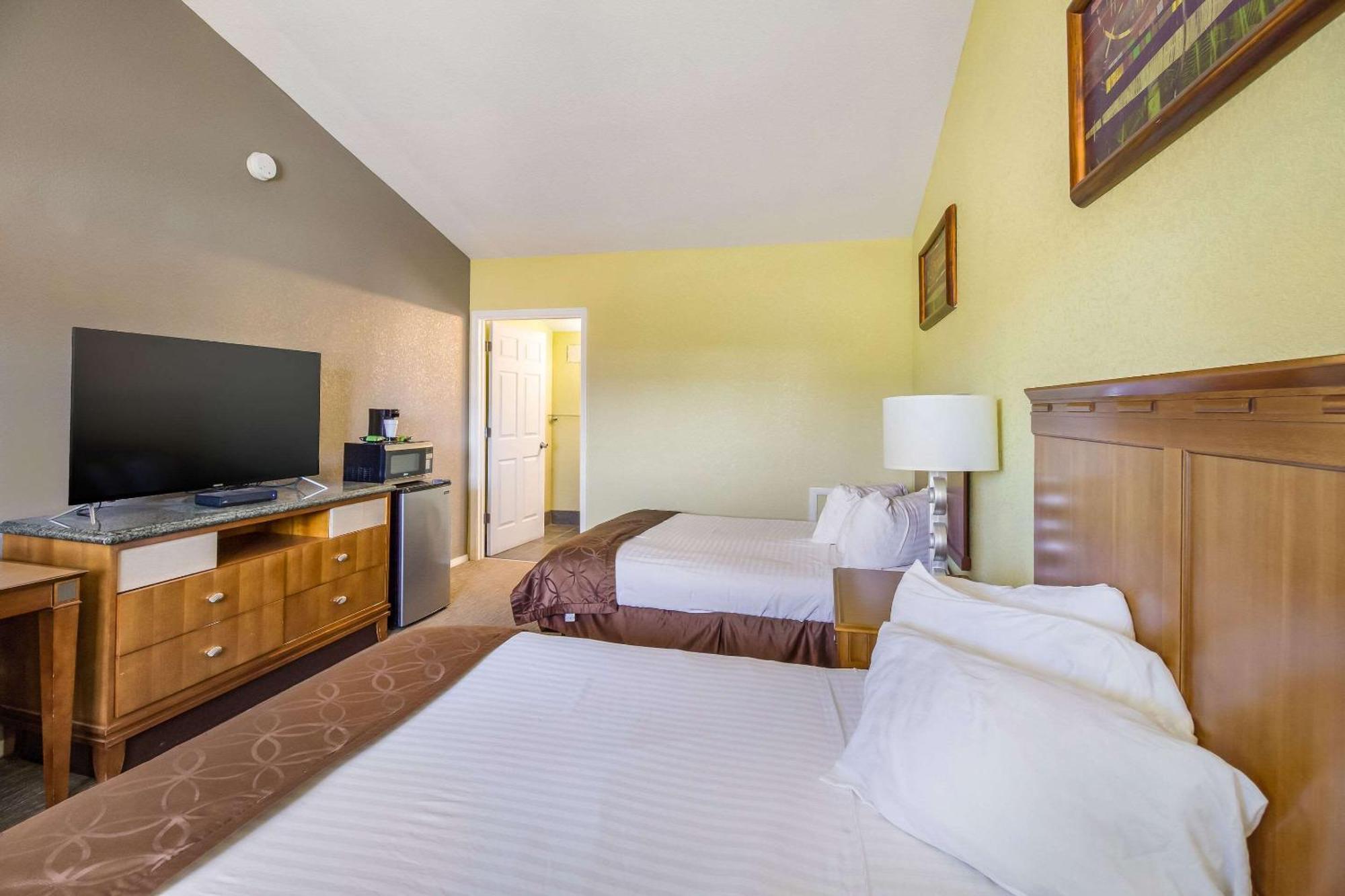קספר Rodeway Inn מראה חיצוני תמונה