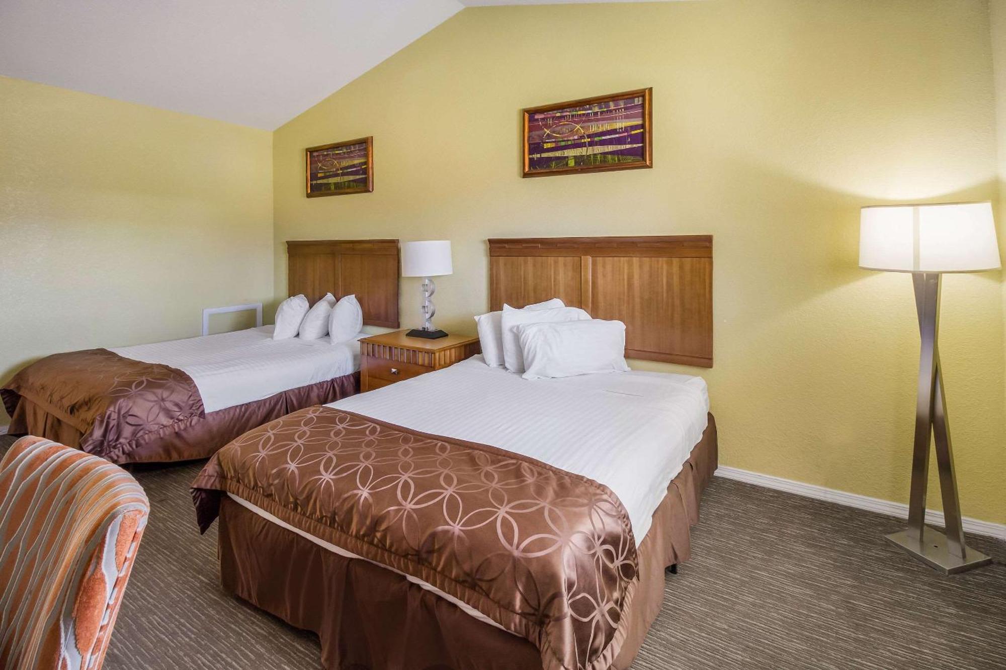קספר Rodeway Inn מראה חיצוני תמונה