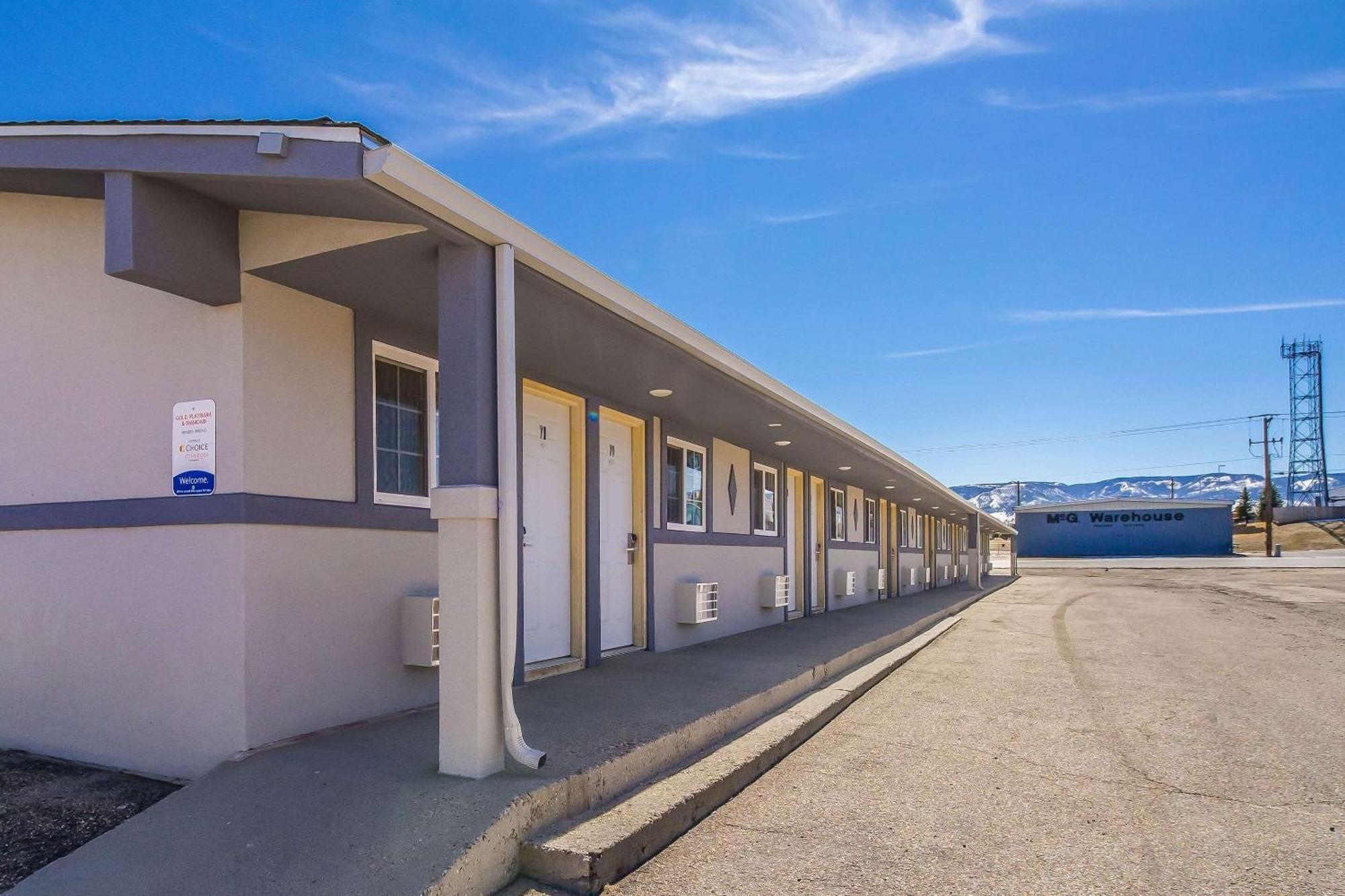 קספר Rodeway Inn מראה חיצוני תמונה