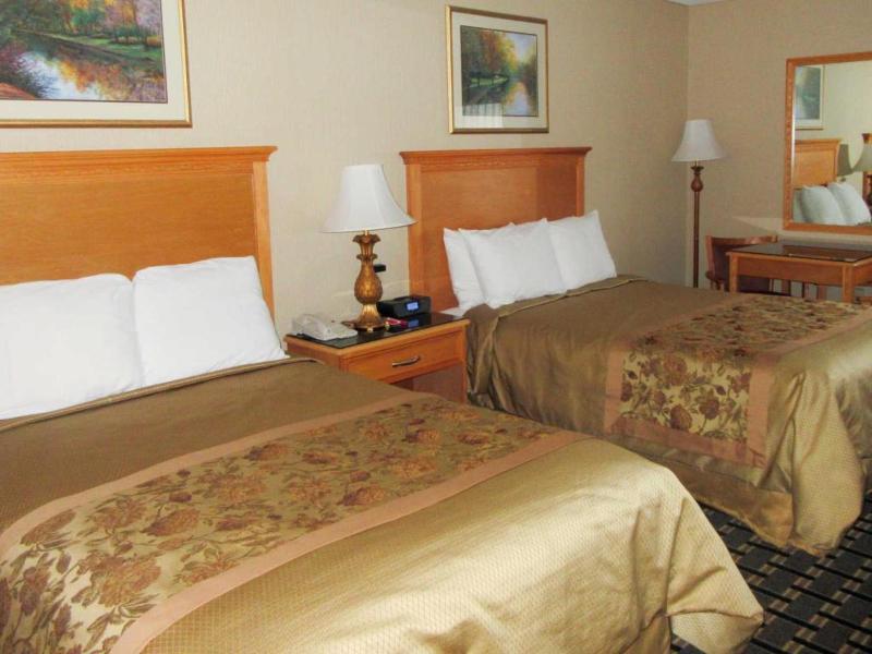קספר Rodeway Inn מראה חיצוני תמונה
