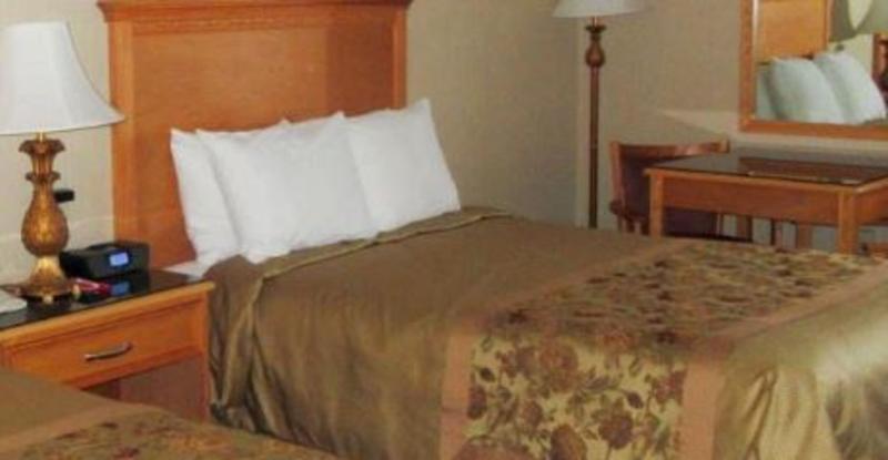 קספר Rodeway Inn מראה חיצוני תמונה